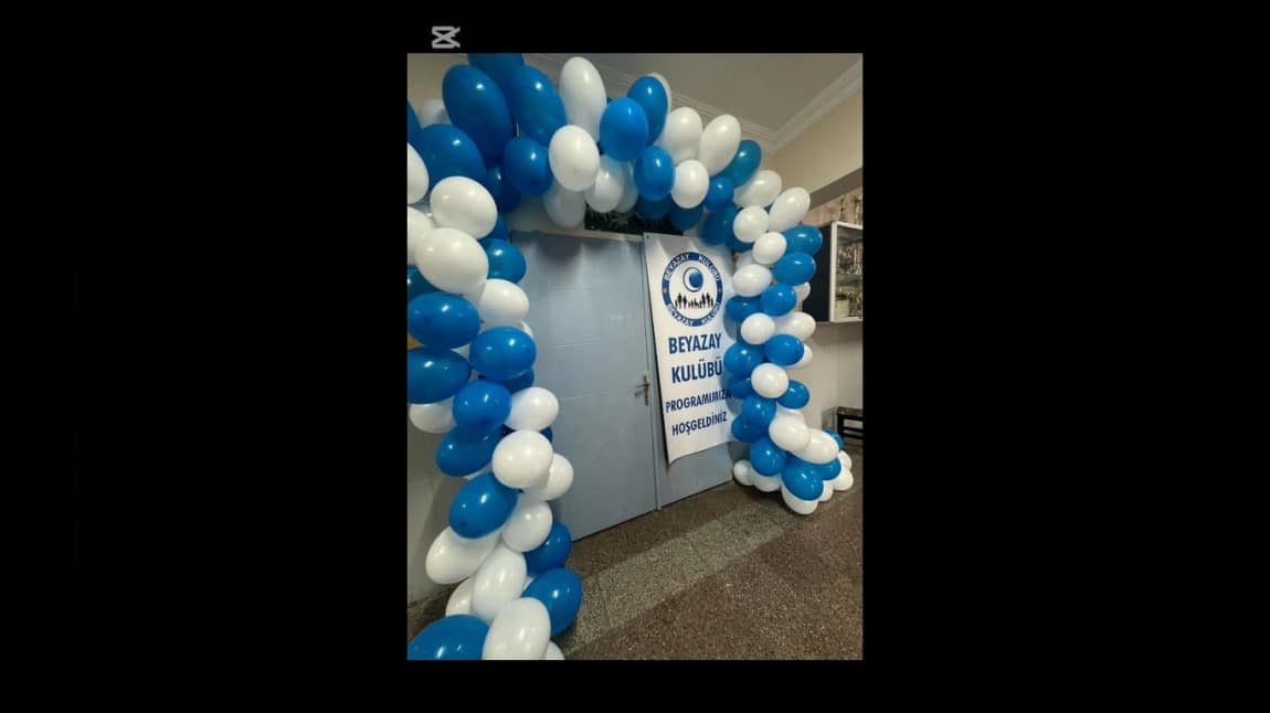 İstanbul Küçükçekmece ‘de Beyazay Kulübü Lansman programının ikincisi Zehra Mustafa Dalgıç Ticaret Mesleki Teknik Anadolu Lisesi ‘nde gerçekleştirildi.